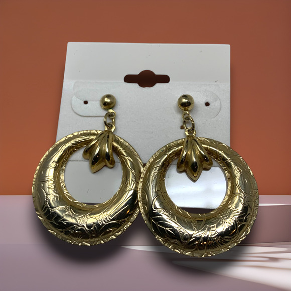 Vintage 1980s Gold Tone Engraved Pierced Dangle Earrings Bohemian Byzantine - Picture 5 of 5